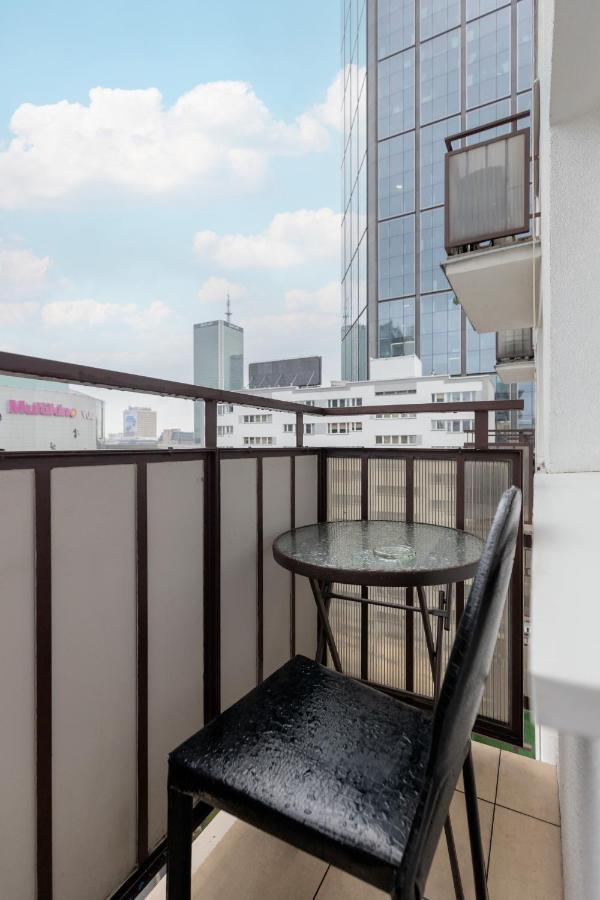 Zlota Apartment Center Of Warsaw By Noclegi Renters Exterior photo
